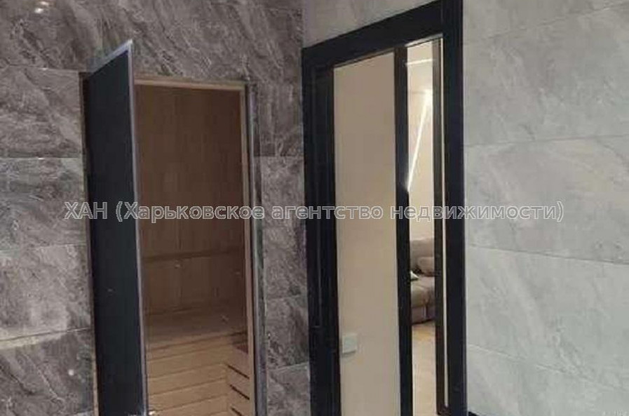 Продам квартиру, Мирная ул. , 3  ком., 120.60 м², евроремонт 