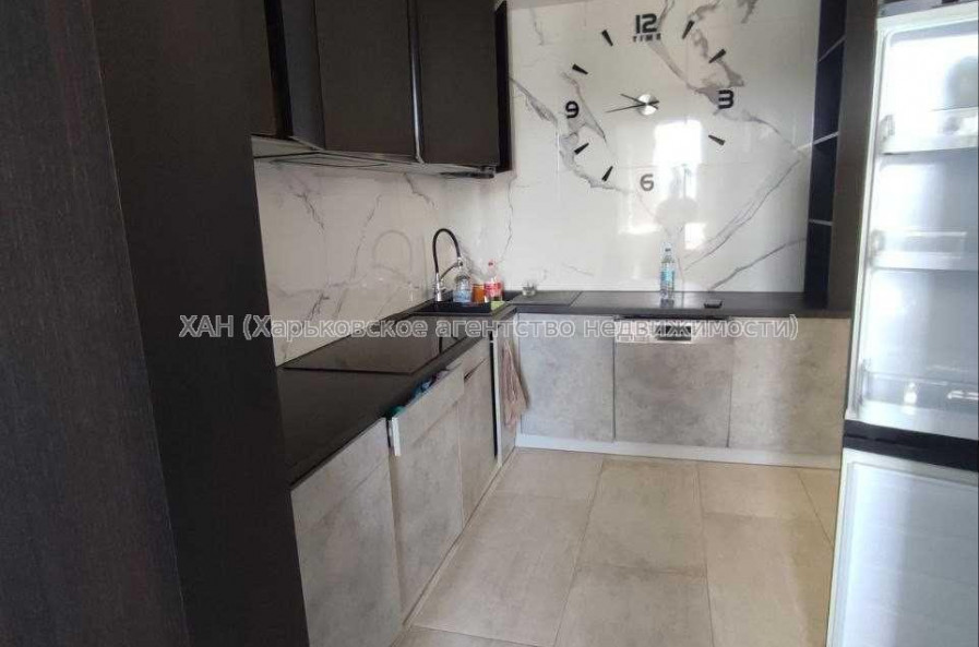 Продам квартиру, Мирная ул. , 3 кім., 125 м², евроремонт 