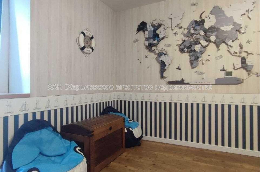 Продам квартиру, Мирная ул. , 3 кім., 125 м², евроремонт 