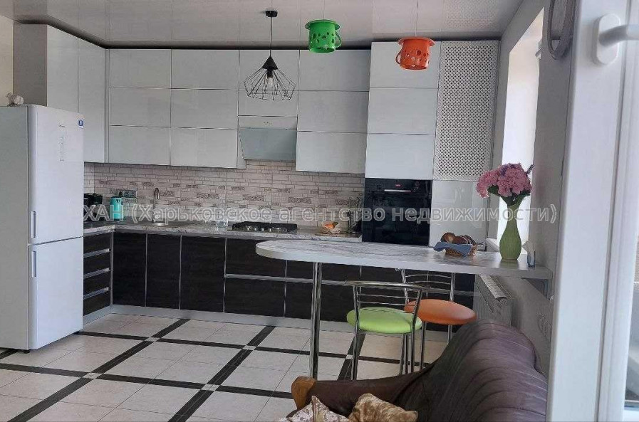 Продам квартиру, Большая Кольцевая ул. , 2 кім., 41.50 м², евроремонт 