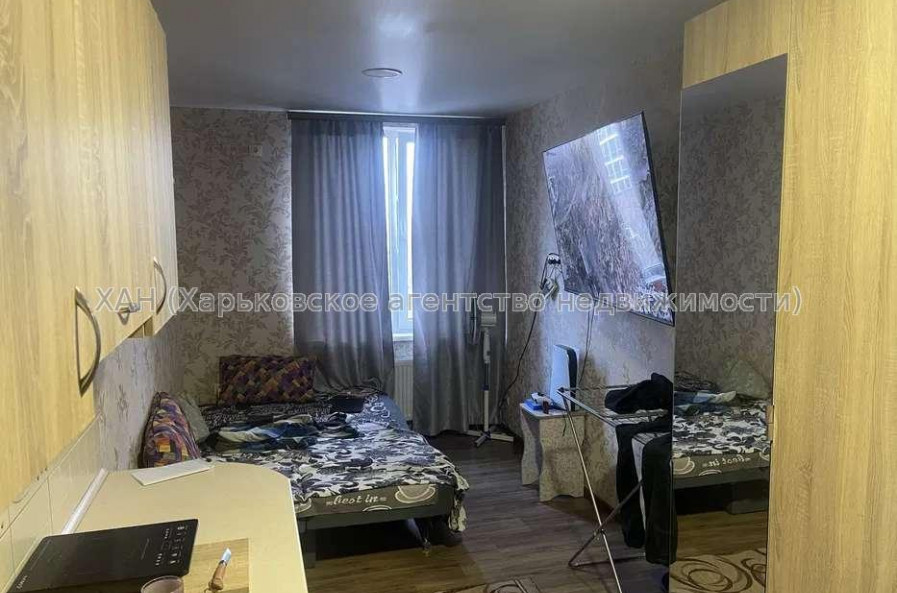 Продам квартиру, Резниковский пер. , 1 кім., 17 м², капитальный ремонт 