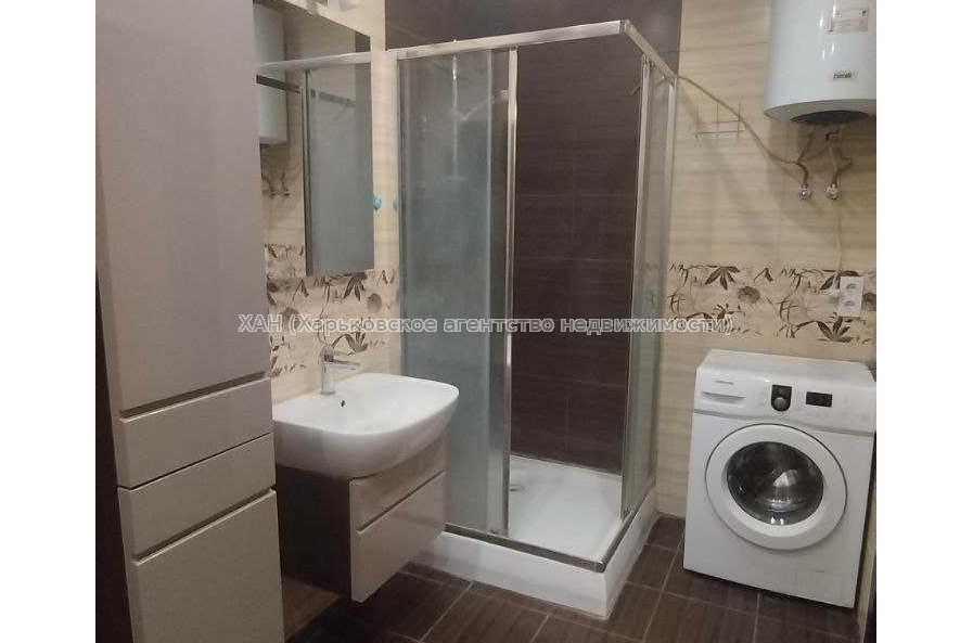 Продам квартиру, Победы просп. , 2 кім., 65 м², евроремонт 