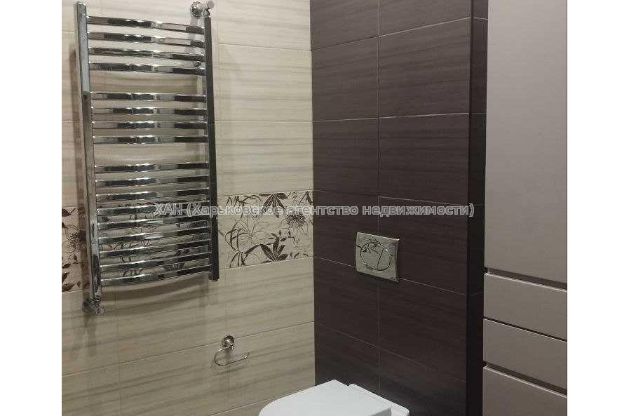 Продам квартиру, Победы просп. , 2 кім., 65 м², евроремонт 