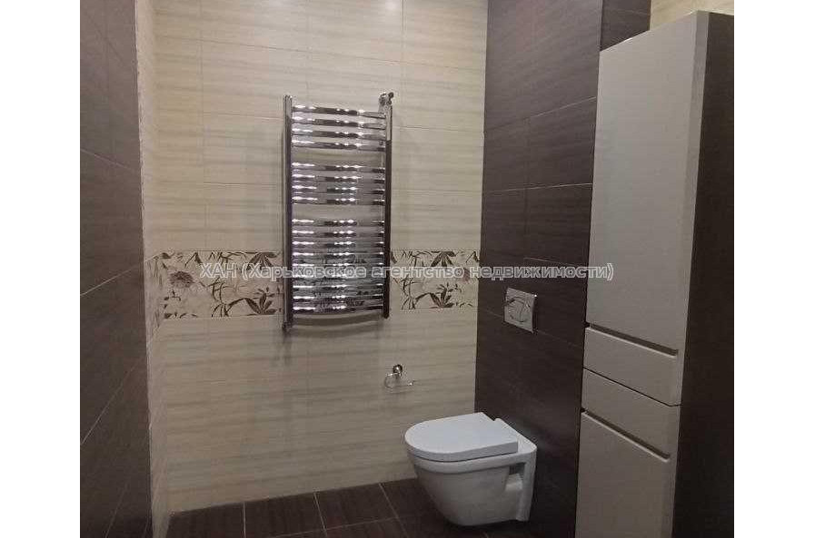 Продам квартиру, Победы просп. , 2 кім., 65 м², евроремонт 