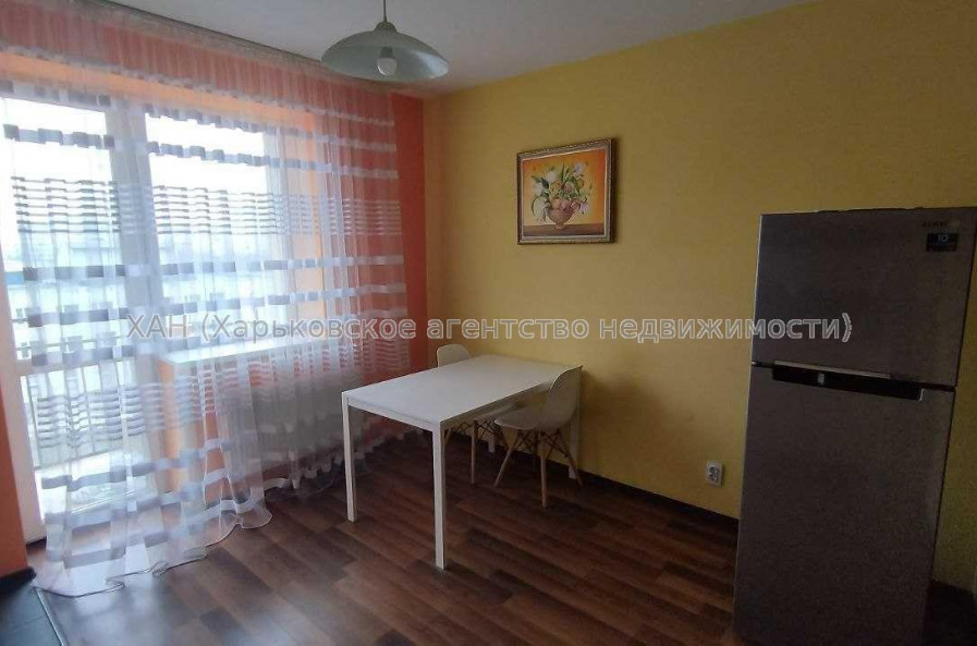 Продам квартиру, Победы просп. , 2 кім., 65 м², евроремонт 