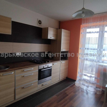 Продам квартиру, Победы просп. , 2 кім., 65 м², евроремонт 