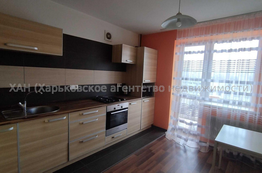 Продам квартиру, Победы просп. , 2 кім., 65 м², евроремонт 