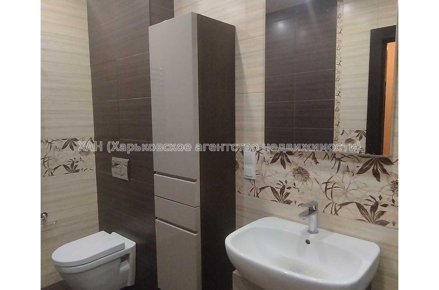 Продам квартиру, Победы просп. , 2 кім., 65 м², евроремонт 