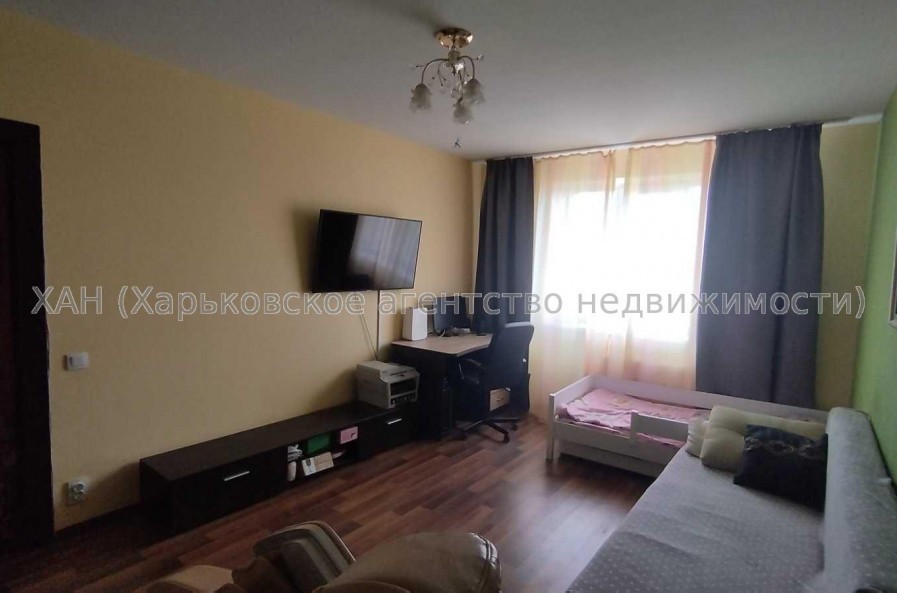 Продам квартиру, Победы просп. , 2 кім., 65 м², евроремонт 