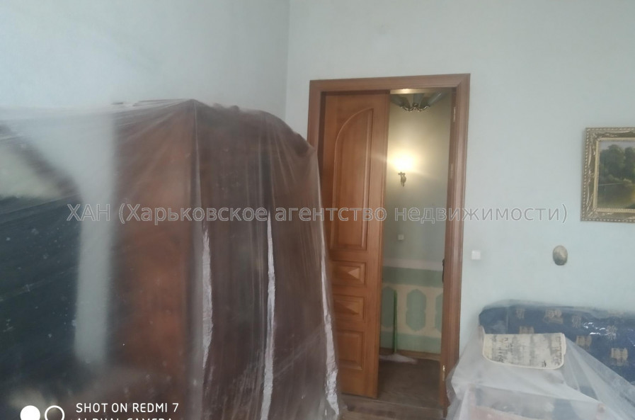 Продам квартиру, Куликовский спуск , 2 кім., 80 м², косметический ремонт 