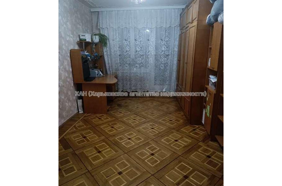 Продам квартиру, Валентиновская ул. , 3  ком., 64 м², косметический ремонт 