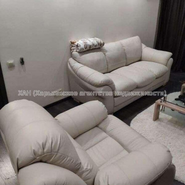 Продам квартиру, Каденюка ул. , 2  ком., 48 м², капитальный ремонт 
