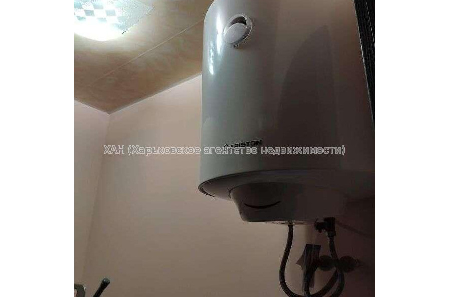 Продам квартиру, Каденюка ул. , 2  ком., 48 м², капитальный ремонт 