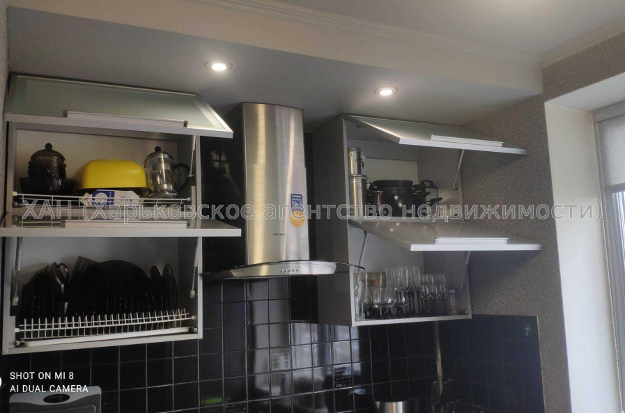Продам квартиру, Каденюка ул. , 2  ком., 48 м², капитальный ремонт 
