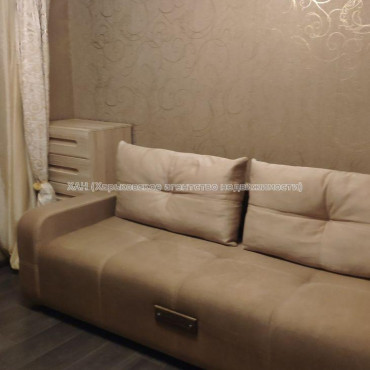 Продам квартиру, Каденюка ул. , 2  ком., 48 м², капитальный ремонт 