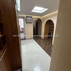 Продам квартиру, Волонтерская ул. , 3 кім., 76 м², евроремонт