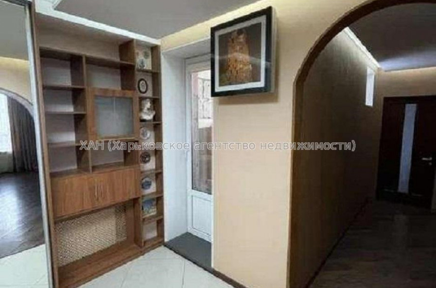 Продам квартиру, Волонтерская ул. , 3  ком., 76 м², евроремонт 