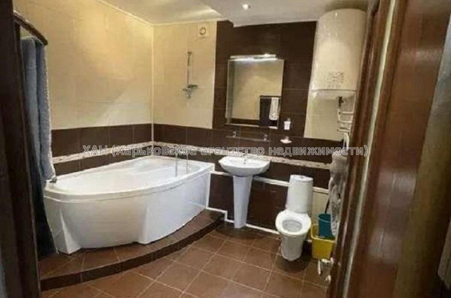 Продам квартиру, Волонтерская ул. , 3  ком., 76 м², евроремонт 