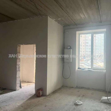 Продам квартиру, Пискуновский пер. , 2  ком., 64 м², без отделочных работ 