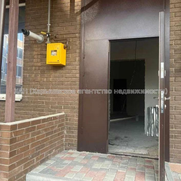 Продам квартиру, Пискуновский пер. , 2  ком., 64 м², без отделочных работ 