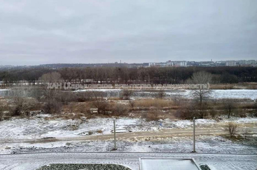 Продам квартиру, Шевченковский пер. , 1  ком., 36 м², без внутренних работ 
