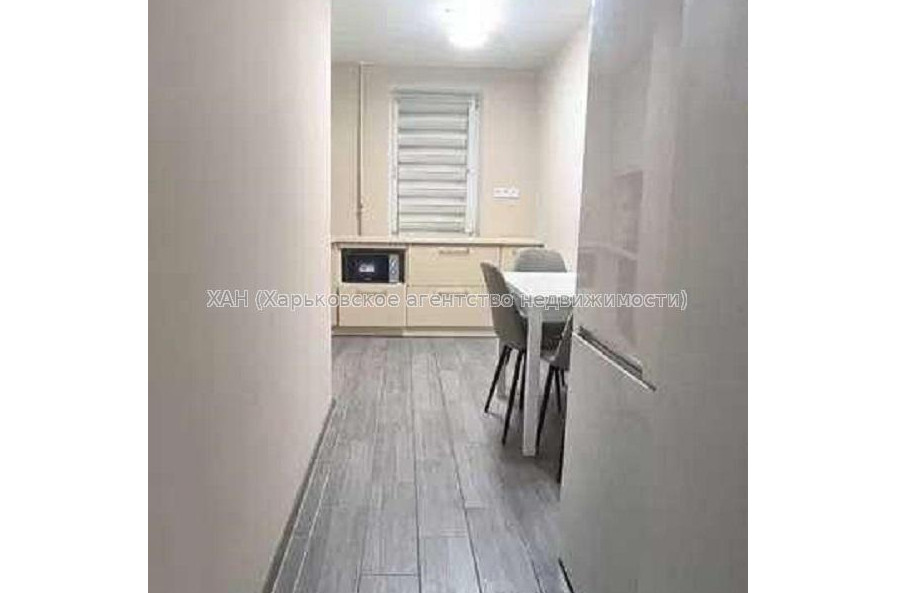 Продам квартиру, Единства ул. , 3  ком., 63 м², евроремонт 