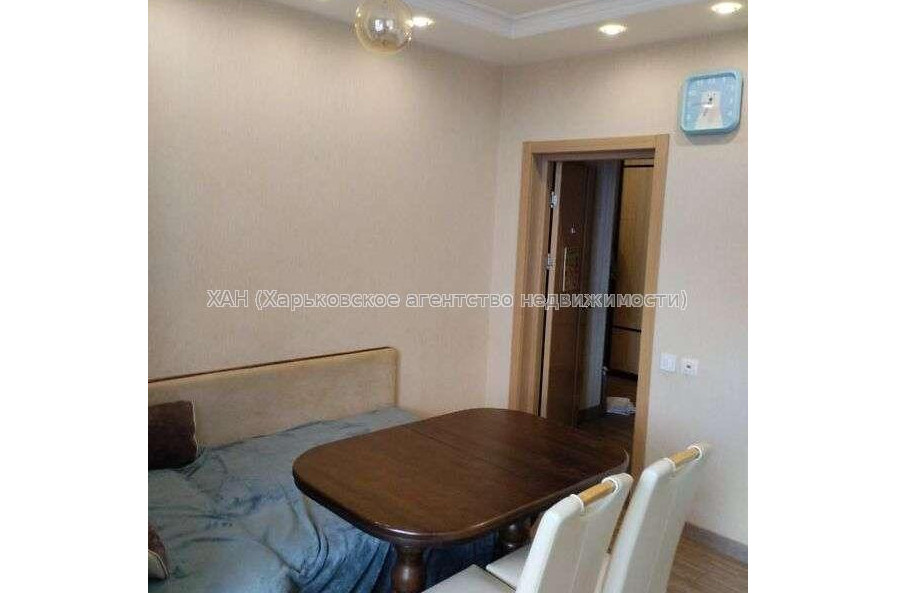 Продам квартиру, Победы просп. , 2  ком., 70 м², евроремонт 