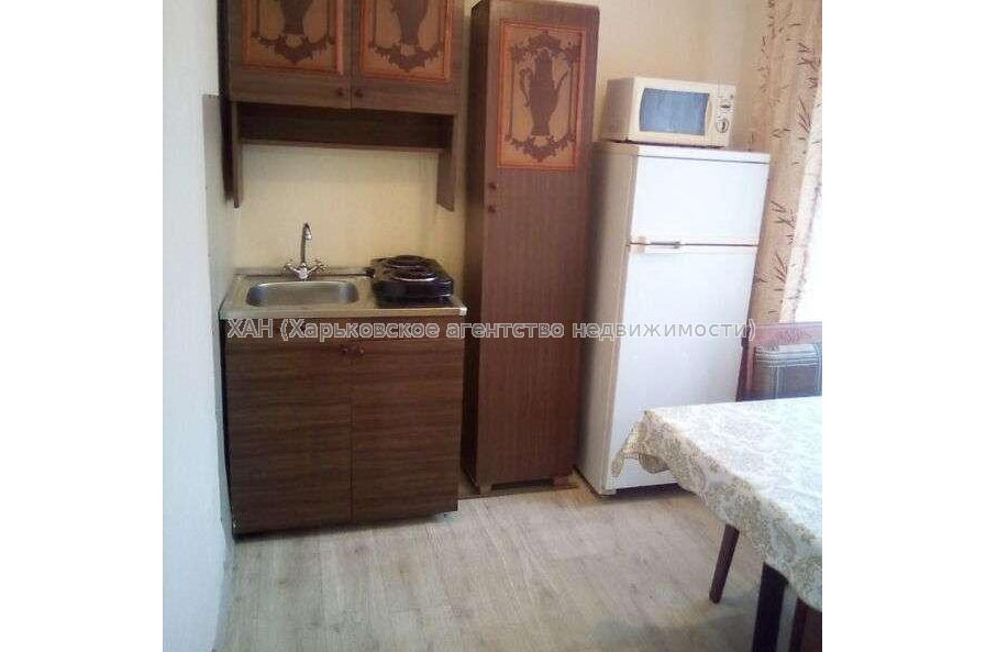 Продам квартиру, Харьковских Дивизий ул. , 1  ком., 31 м², косметический ремонт 