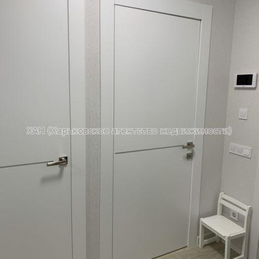 Продам квартиру, Владислава Зубенко ул. , 2  ком., 44 м², капитальный ремонт 