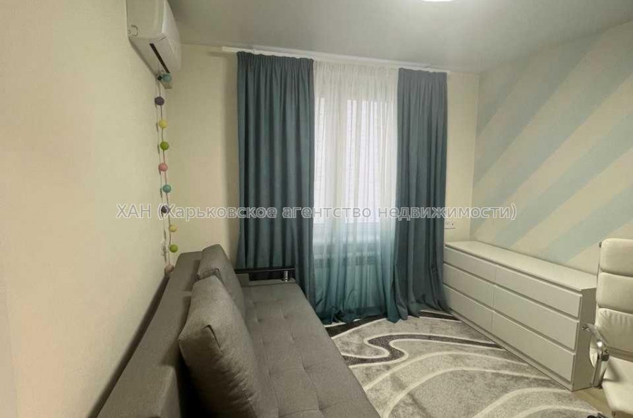 Продам квартиру, Владислава Зубенко ул. , 2  ком., 44 м², капитальный ремонт 