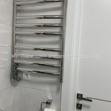 Продам квартиру, Владислава Зубенко ул. , 2  ком., 44 м², капитальный ремонт 