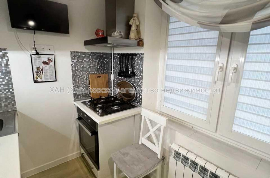 Продам квартиру, Владислава Зубенко ул. , 2  ком., 44 м², капитальный ремонт 