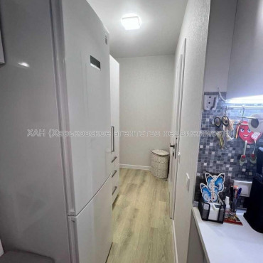 Продам квартиру, Владислава Зубенко ул. , 2  ком., 44 м², капитальный ремонт 