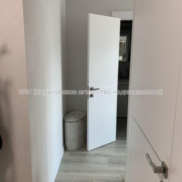 Продам квартиру, Владислава Зубенко ул. , 2  ком., 44 м², капитальный ремонт 