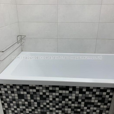 Продам квартиру, Владислава Зубенко ул. , 2  ком., 44 м², капитальный ремонт 