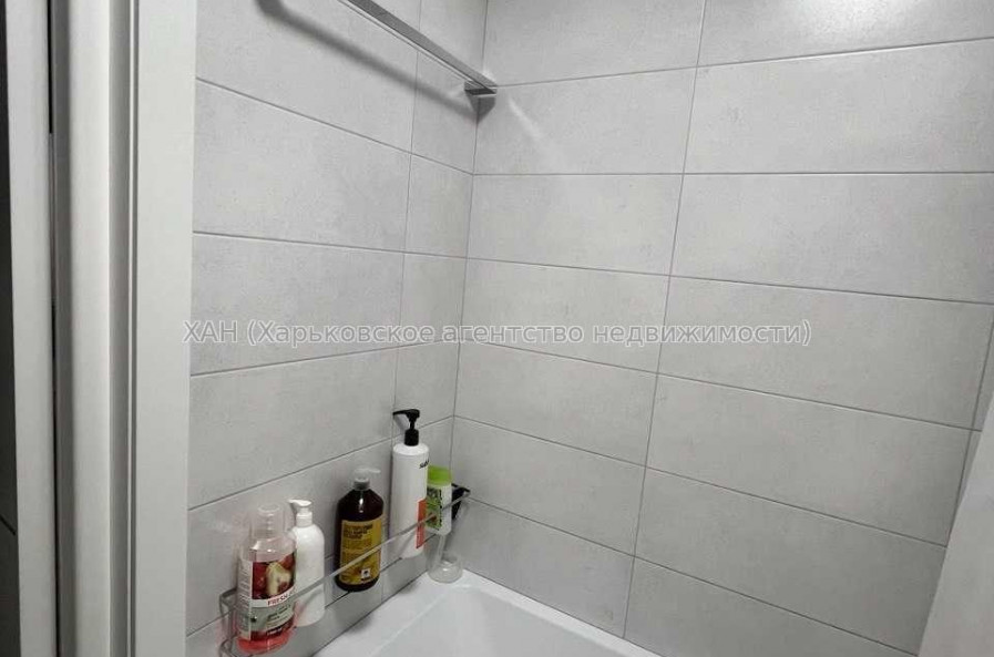 Продам квартиру, Владислава Зубенко ул. , 2 кім., 44 м², капитальный ремонт 