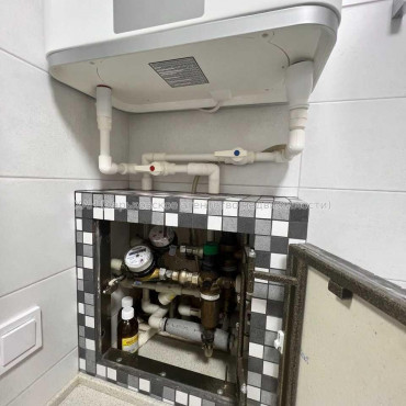 Продам квартиру, Владислава Зубенко ул. , 2  ком., 44 м², капитальный ремонт 