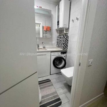 Продам квартиру, Владислава Зубенко ул. , 2  ком., 44 м², капитальный ремонт 