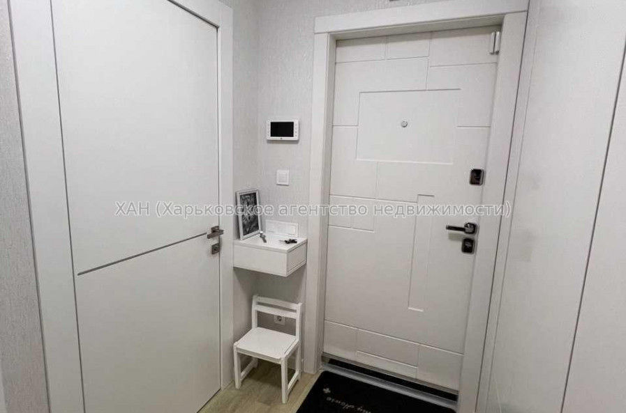 Продам квартиру, Владислава Зубенко ул. , 2 кім., 44 м², капитальный ремонт 