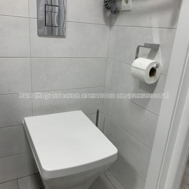 Продам квартиру, Владислава Зубенко ул. , 2  ком., 44 м², капитальный ремонт 