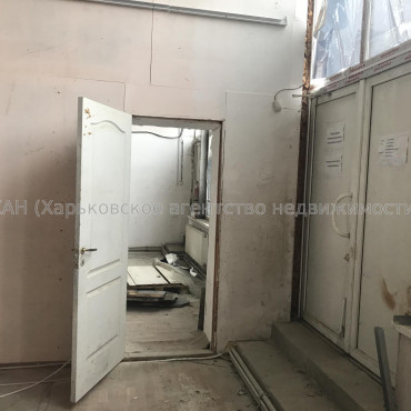 Здам нежитлову нерухомість, помещение свободного назначения , 3 кім., 250 м²