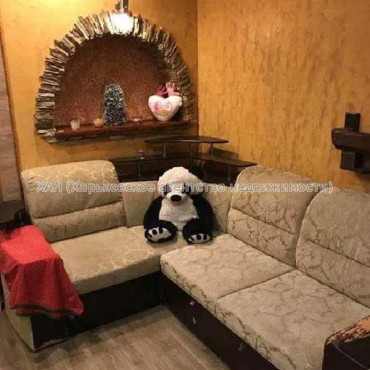 Продам квартиру, Чеботарская ул. , 1  ком., 15 м², капитальный ремонт 