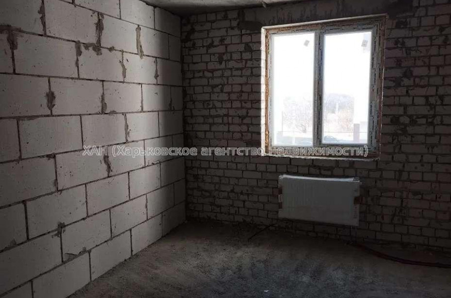Продам квартиру, Шевченковский пер. , 1 кім., 35 м², без внутренних работ 