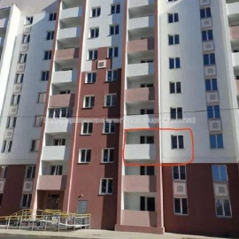 Продам квартиру, Шевченковский пер. , 1 кім., 35 м², без внутренних работ