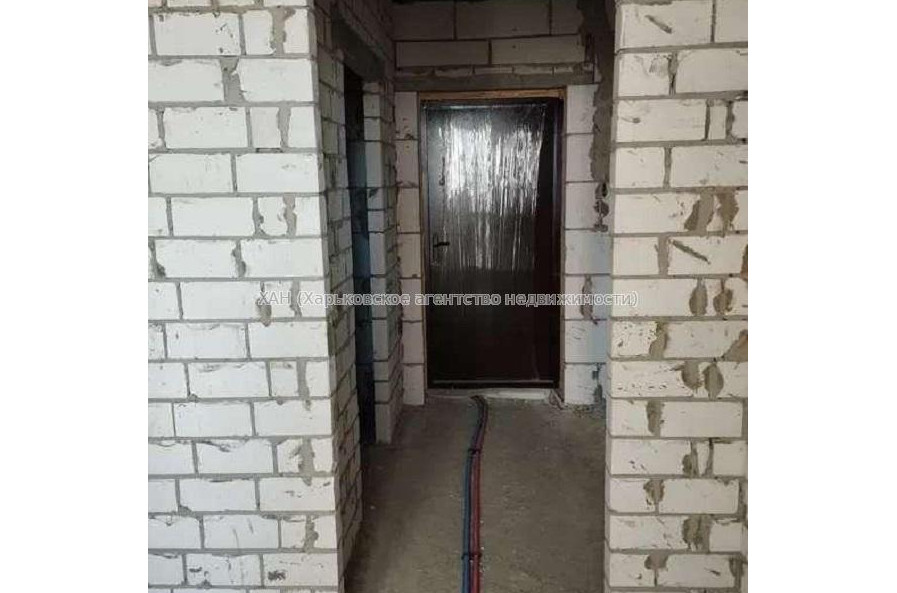 Продам квартиру, Шевченковский пер. , 1 кім., 35 м², без внутренних работ 