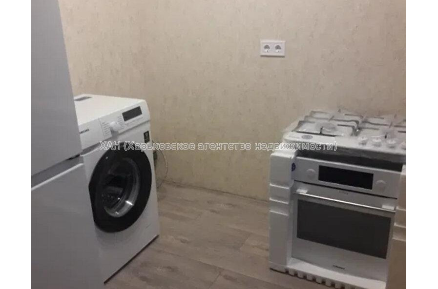 Продам квартиру, Героев Харькова просп. , 1  ком., 34 м², капитальный ремонт 