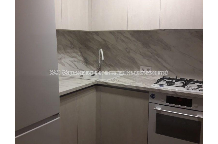 Продам квартиру, Героев Харькова просп. , 1 кім., 34 м², капитальный ремонт 