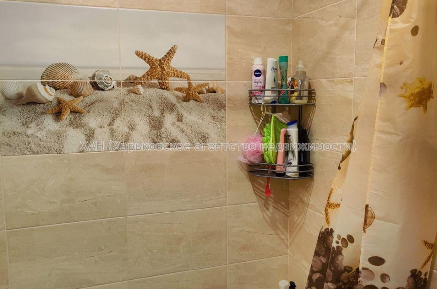 Продам квартиру, Валентиновская ул. , 1 кім., 40 м², капитальный ремонт 