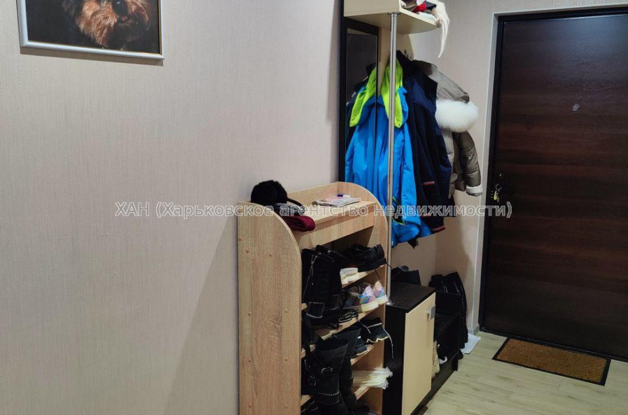 Продам квартиру, Валентиновская ул. , 1 кім., 40 м², капитальный ремонт 