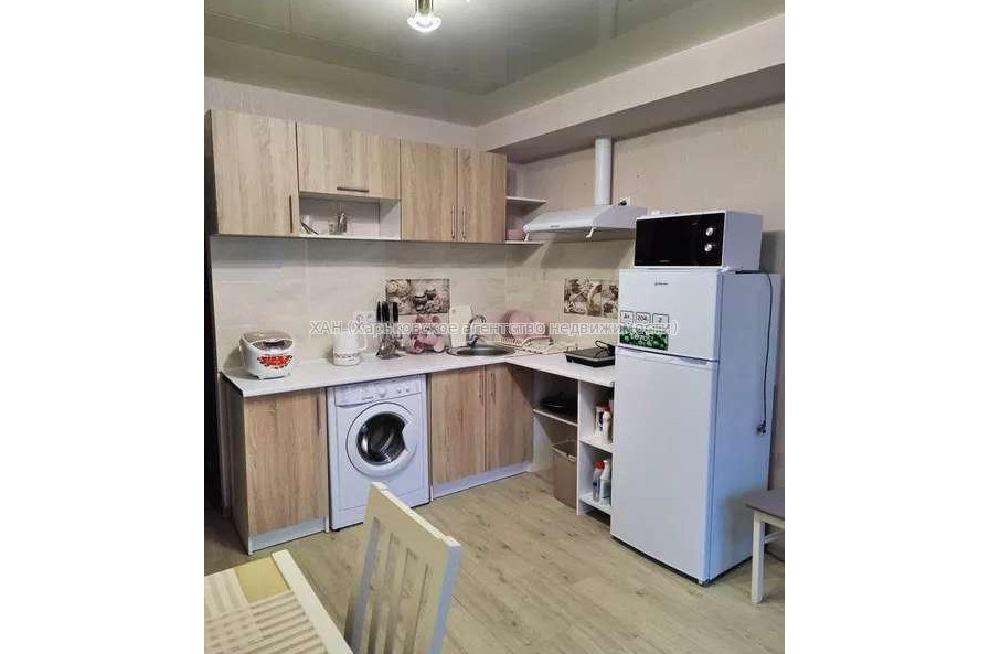 Продам квартиру, Валентиновская ул. , 1  ком., 40 м², капитальный ремонт 